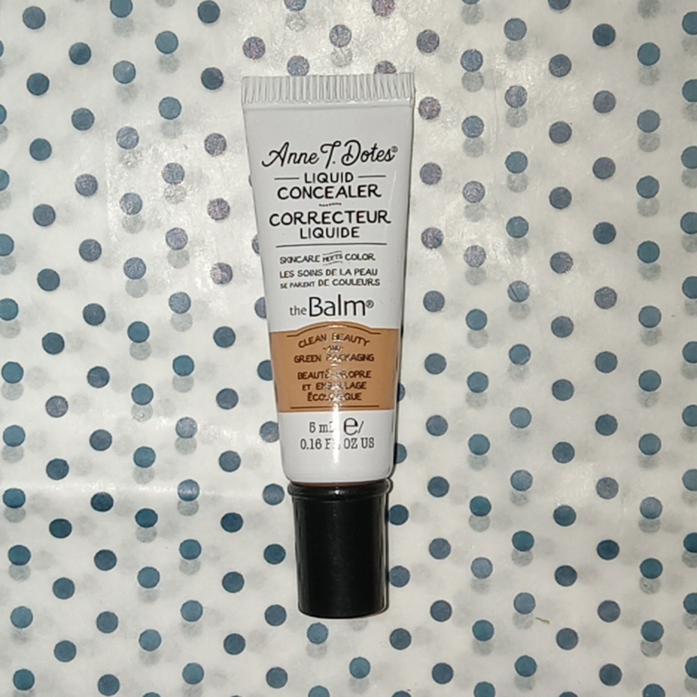 theBalm Concealer